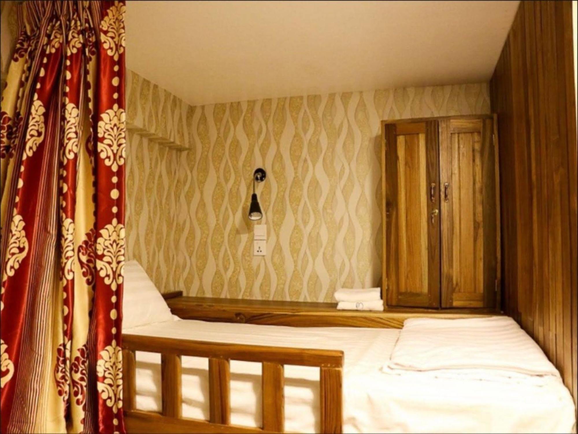 Wayfarer'S Rest Hotel Yangon Bagian luar foto
