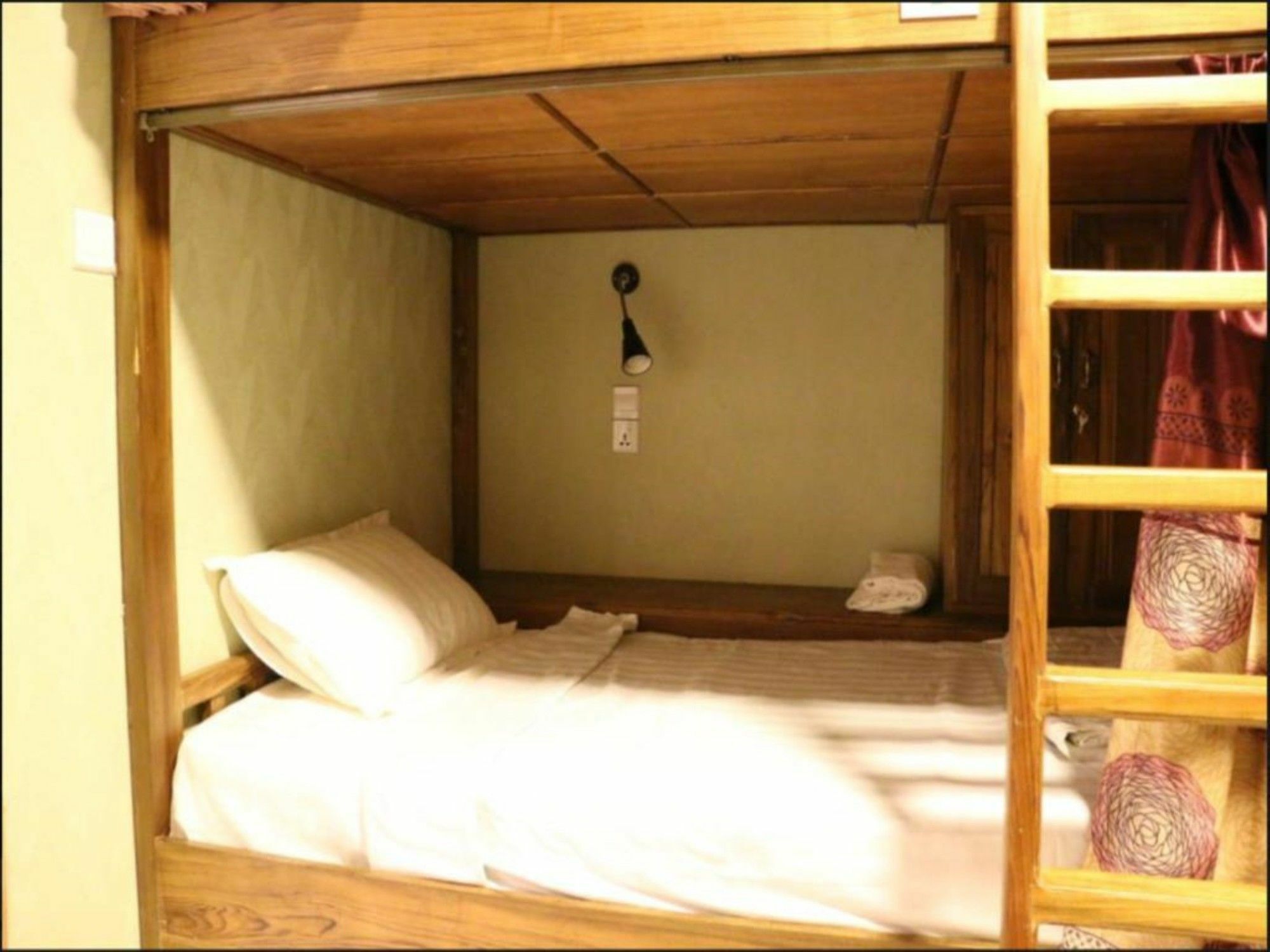 Wayfarer'S Rest Hotel Yangon Bagian luar foto